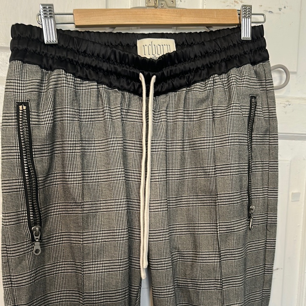 REPOSH.Plaid Jogger Pants with Black Trim